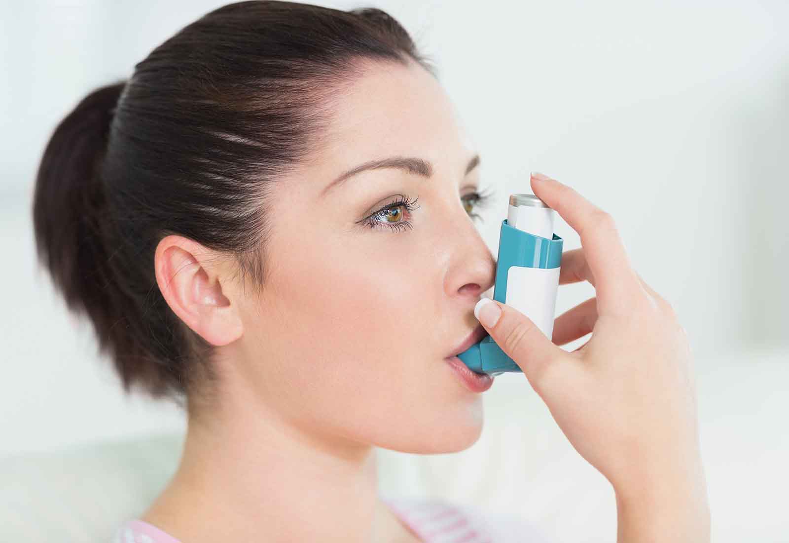 Asthma Experts Urge GPs to Talk Money 